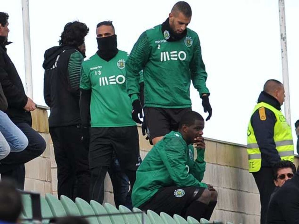 Slimani, William e Miguel Lopes foram ver os iniciados