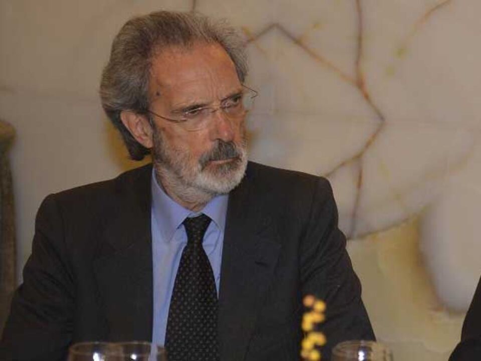 Dias da Cunha: «Blackout evita que o presidente continue a dizer disparates»