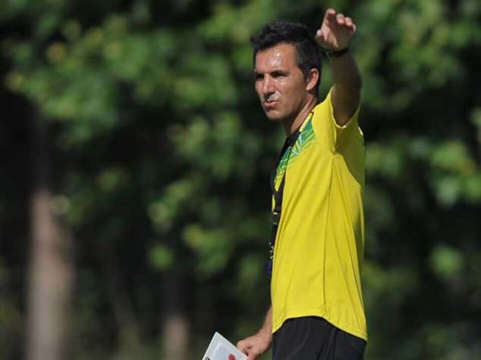 Carlos Pinto sucede a Norton de Matos