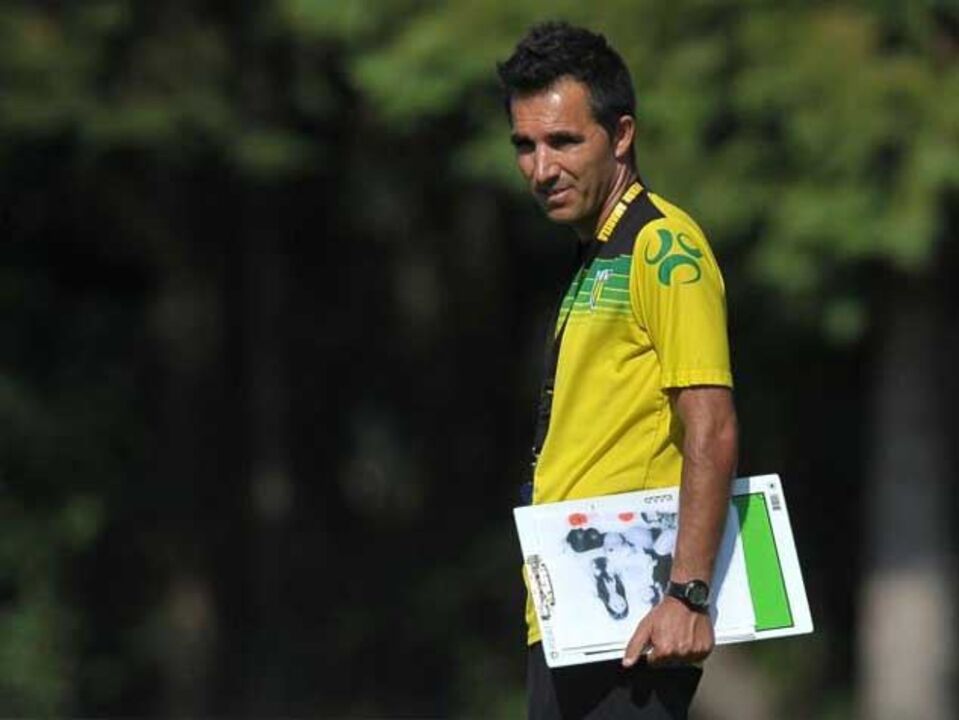 Carlos Pinto aponta à subida 