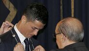 Cristiano Ronaldo condecorado na Madeira