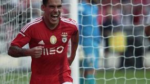 Maxi Pereira cobiçado por vários clubes