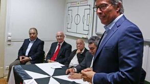 Vítor Pereira deixa elogios à renovação