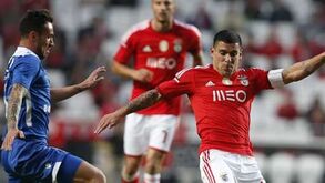 Na boleia de Maxi Pereira