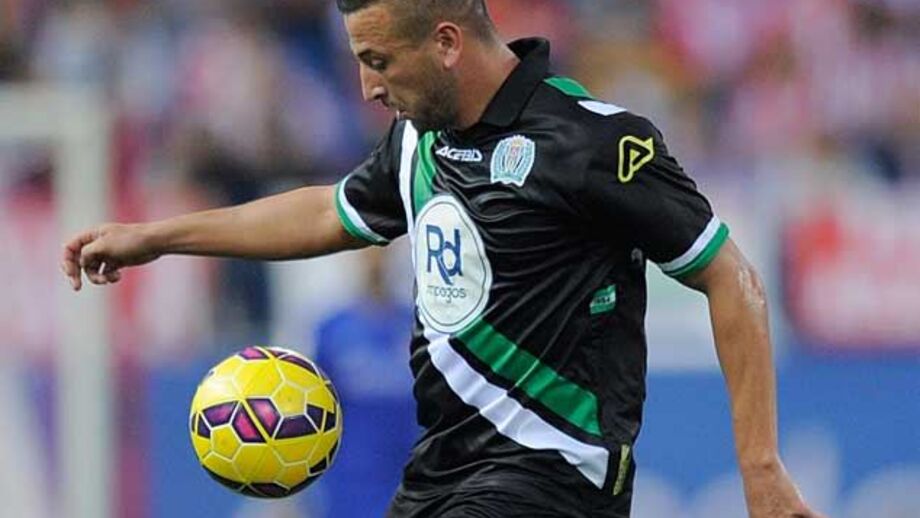 Ghilas fora dos convocados da Argélia