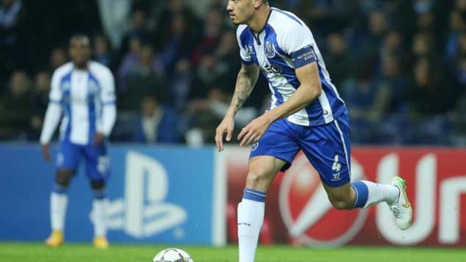 Maicon: «Nunca disse que queria sair»