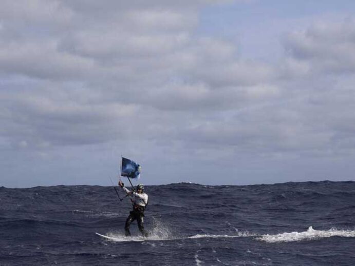 Kitesurf: Francisco Lufinha chegou ao Funchal