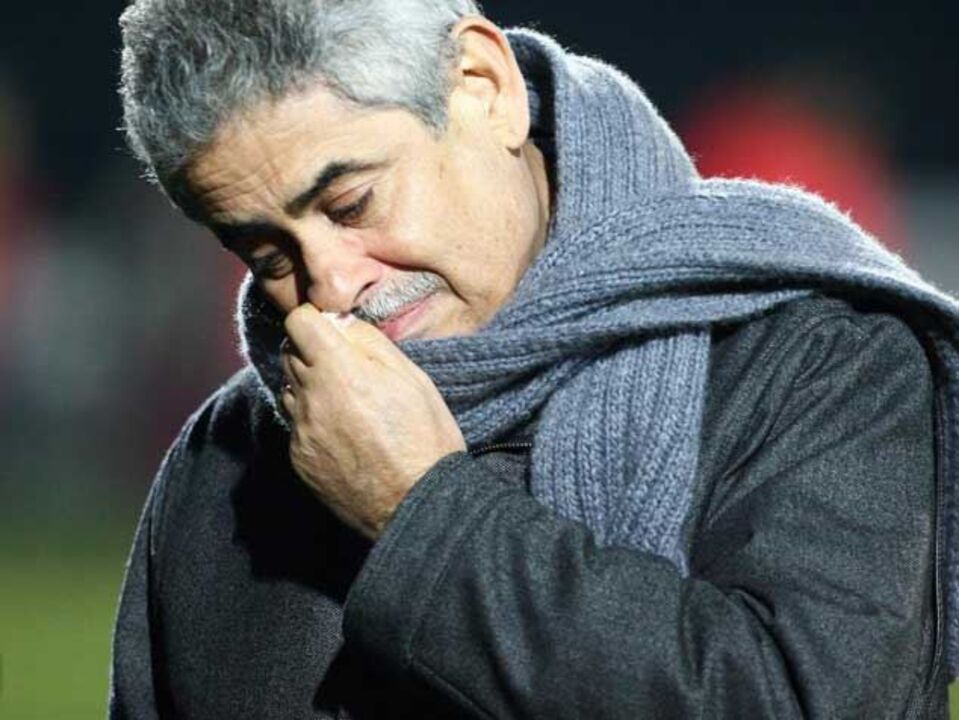 Vieira lidera cortejo na homenagem a Eusébio