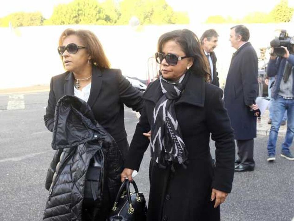 Família de Eusébio revela-se grata