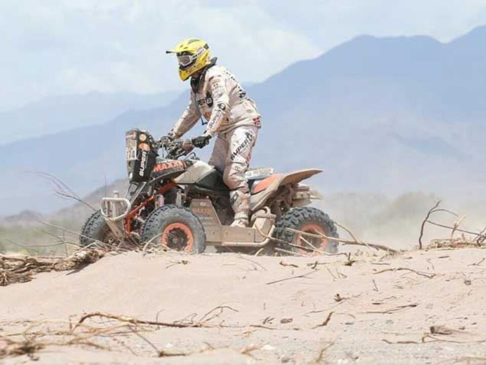 Dakar'2015: Dois pilotos detidos por danos arqueológicos