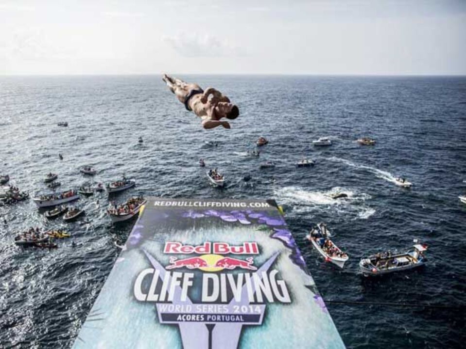 Turismo açoriano orgulhoso com Red Bull Cliff Diving