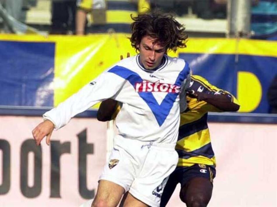 Pirlo promete salvar Brescia da falência