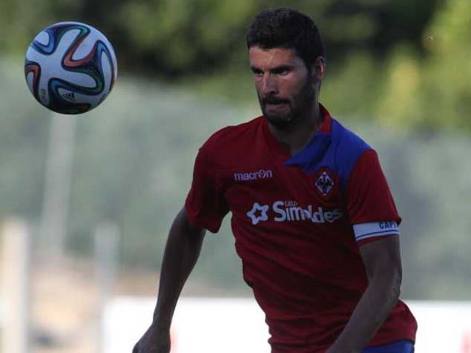 Oliveirense-Chaves, 2-1: Vitória vale subida ao 3.º lugar