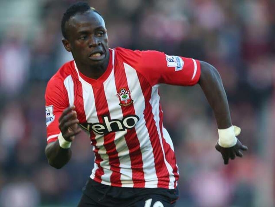 Sadio Mané regressa aos treinos pelo Senegal