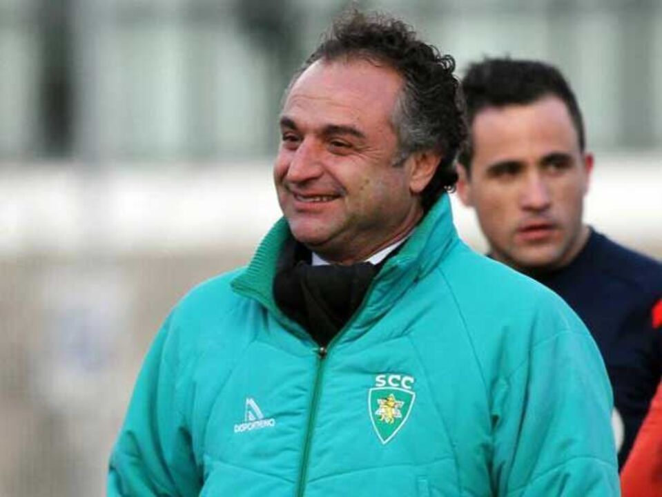 Francisco Chaló completa 100 jogos 