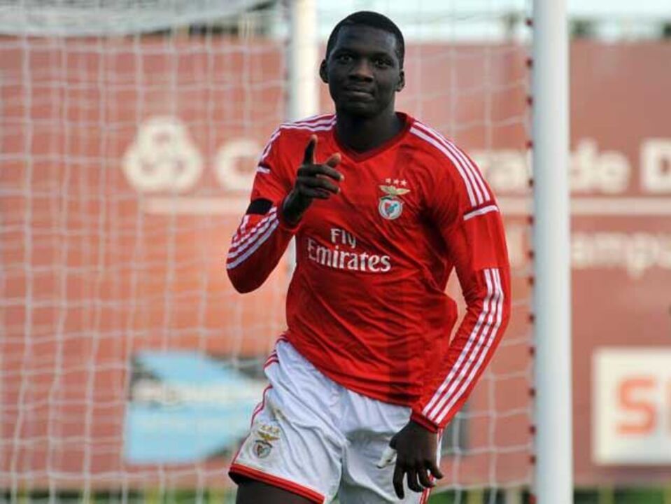 Juniores: Benfica vence Nacional e consolida liderança