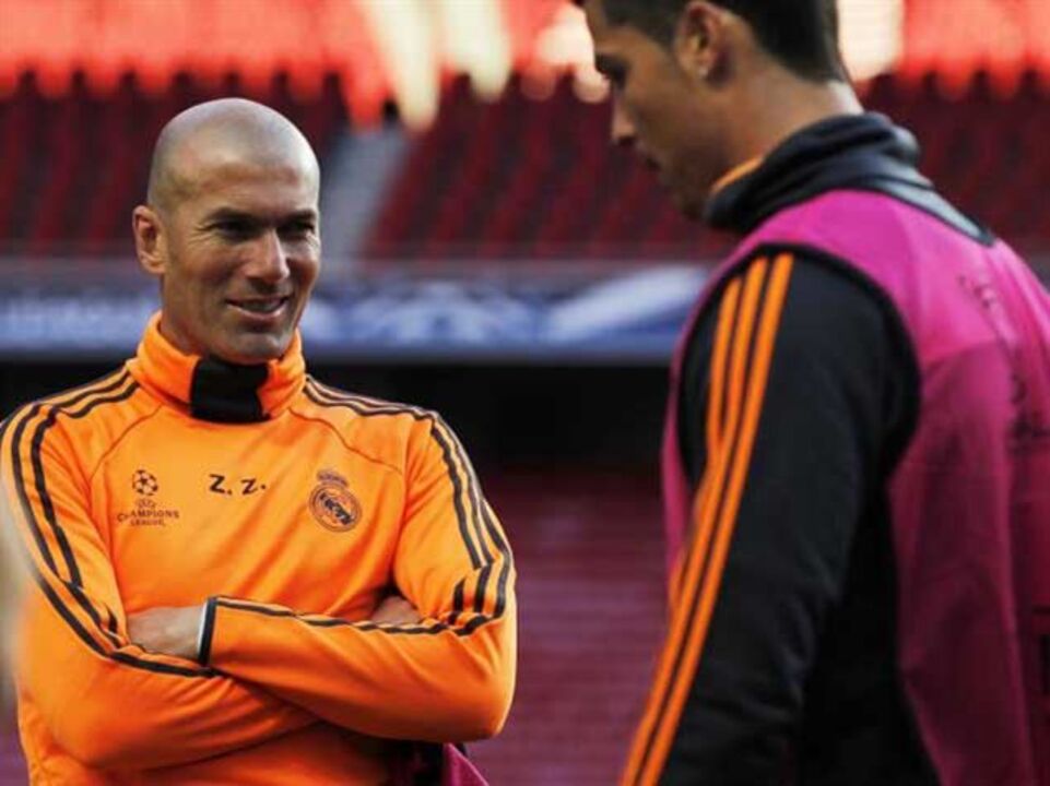 Zidane: «Na minha época não havia um Messi ou um Cristiano»