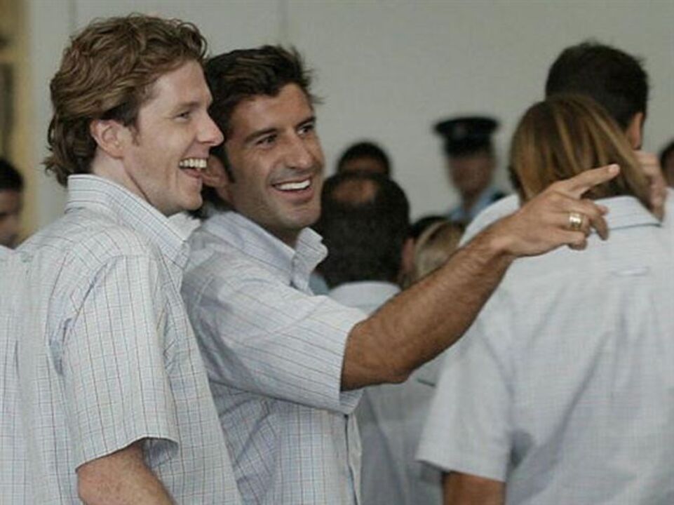 McManaman: «Figo é o melhor candidato para liderar a FIFA»