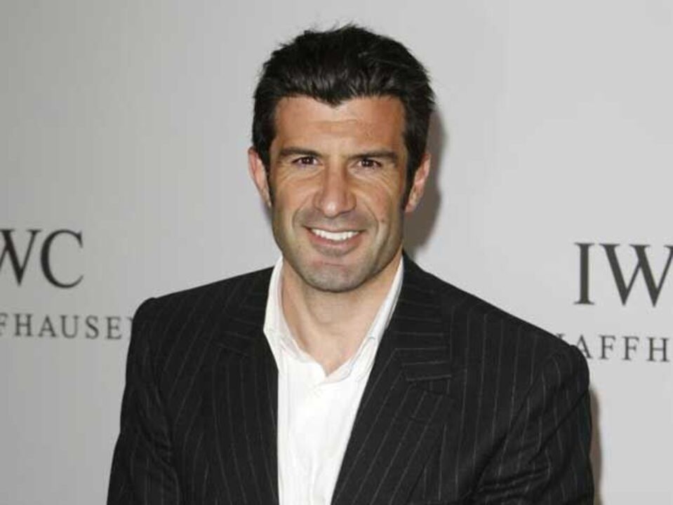 Campanha de Figo paga pelo próprio bolso