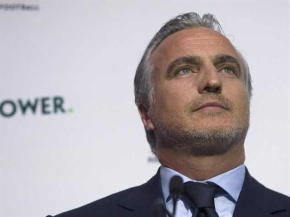 David Ginola desiste da candidatura à FIFA