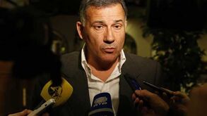 José Eduardo: «Há uma agenda própria do treinador para demitir o presidente»