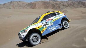 Dakar'2015: Carlos Sousa cai para nono