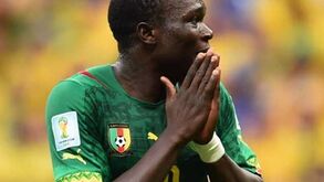 Portista Aboubakar marca no empate dos Camarões