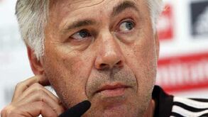 Ancelotti: «Cabeça fria frente ao Atl. Madrid»