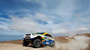 Dakar'2015: Carlos Sousa cai para 9.º na geral