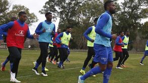 Alojamento e treinos preocupam seleções