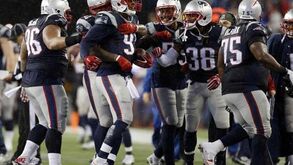 Patriots e Seahawks marcam encontro para o 49.º Superbowl