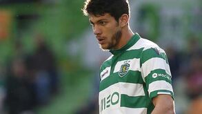 Tobias Figueiredo e... irmão Cristiano à conversa