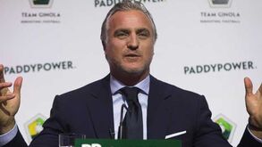 David Ginola: «Ainda estou na corrida à FIFA»