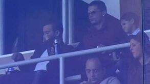 Ronaldo e filho nas bancadas do Bernabéu