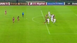 Balboa marca golo de sonho pela Guiné Equatorial