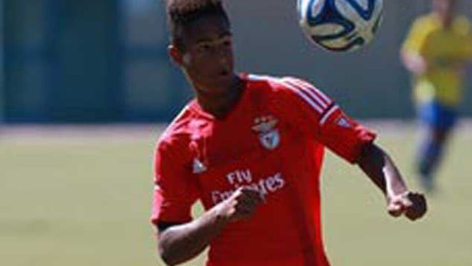 Iniciados: Benfica goleia (5-0) Casa Pia