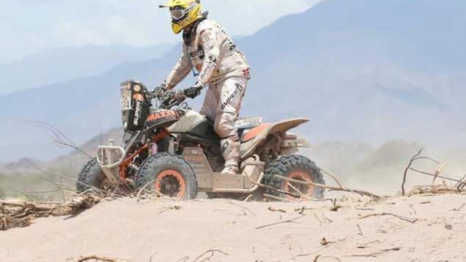Dakar'2015: Dois pilotos detidos por danos arqueológicos