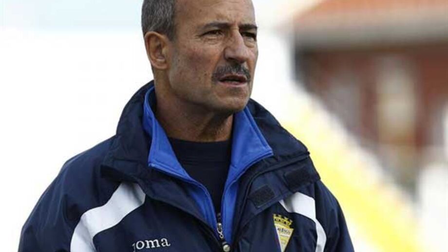 Professor Neca deixa de ser treinador