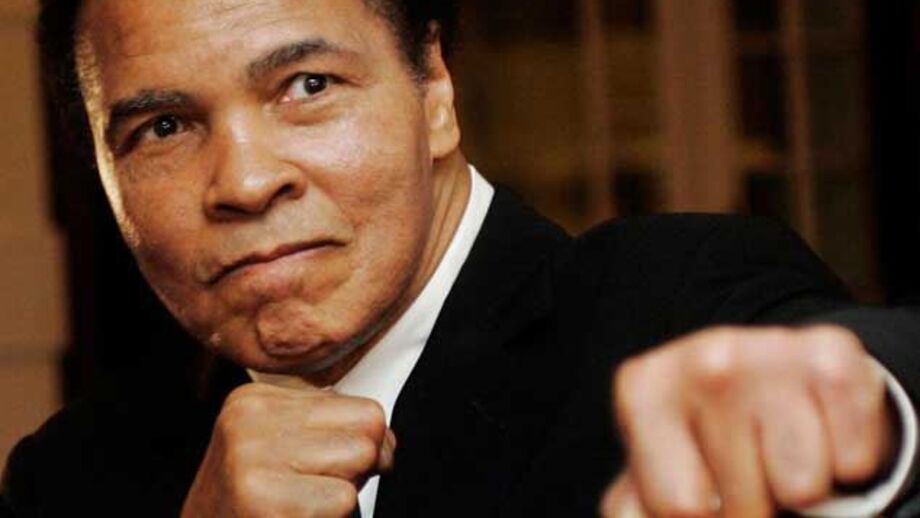 Boxe: Muhammad Ali internado mas deve ter alta esta sexta-feira