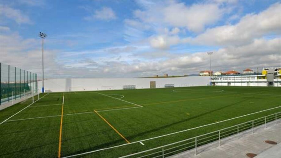 Câmara de Oeiras inaugura sábado Complexo Desportivo de Porto Salvo