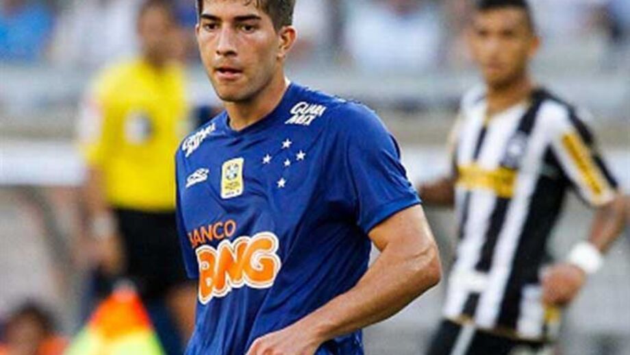 Lucas Silva prestes a chegar por 15 milhões