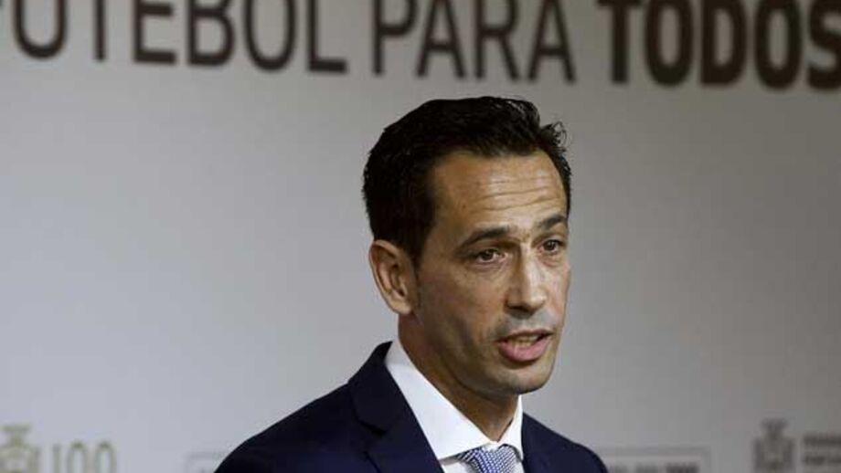 Proença recebe convite da FIFA