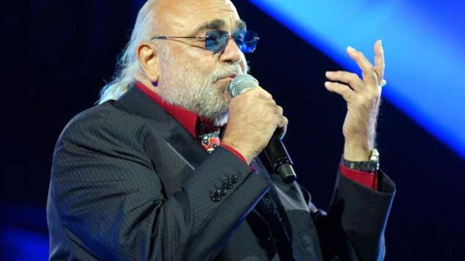 Morreu Demis Roussos