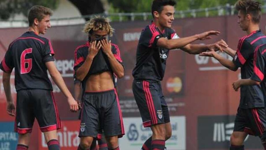 Iniciados: Benfica entra com o pé direito na 2.ª fase