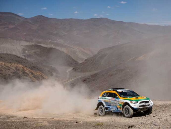 Dakar'2015: Carlos Sousa ascende a 7.º na geral