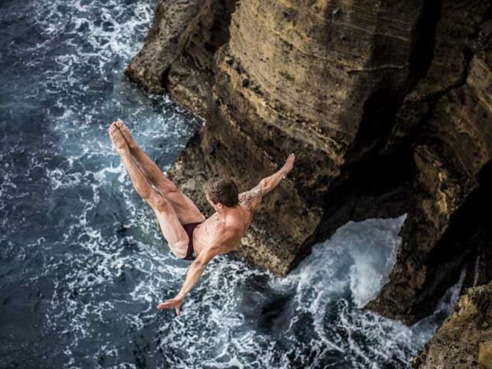 Red Bull Cliff Diving traz novamente adrenalina aos Açores