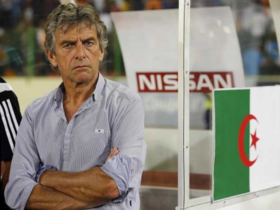 Christian Gourcuff continua como seleccionador da Argélia