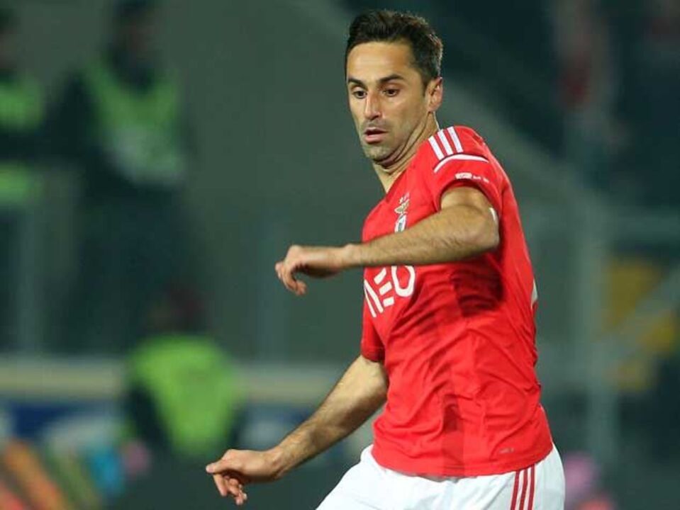 Mercado reaberto até 6.ª feira