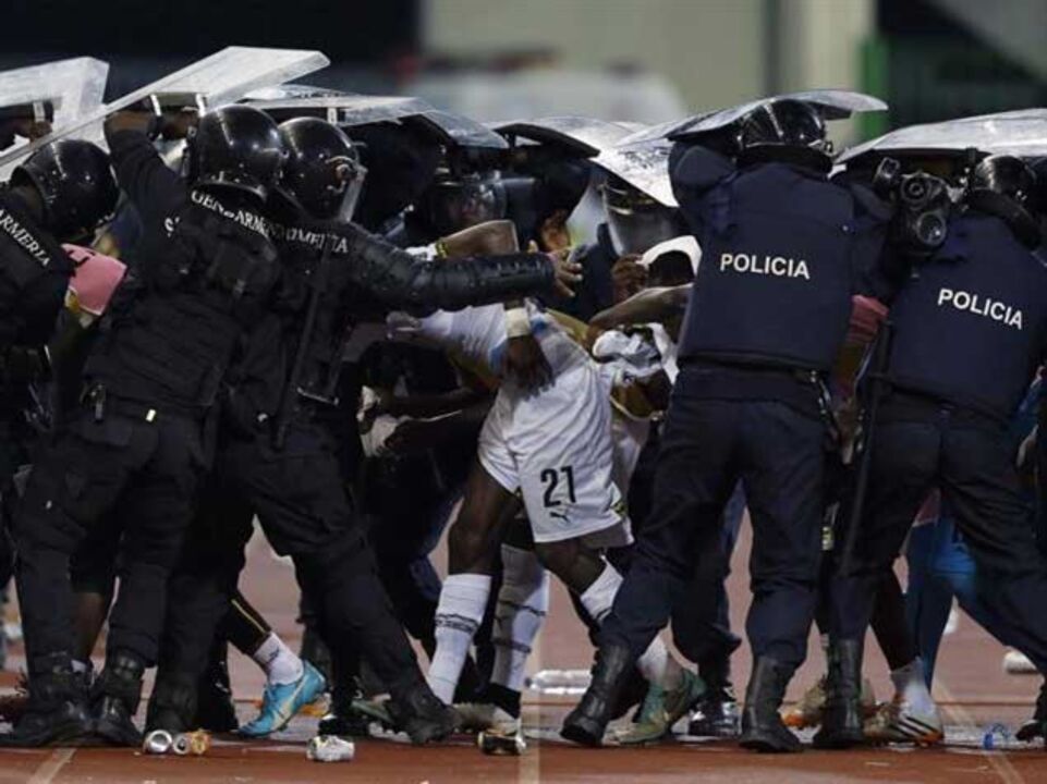 Gana quer resposta firme aos incidentes no estádio