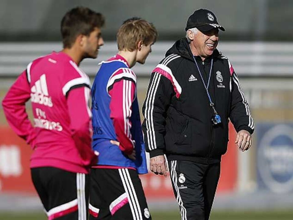 Ancelotti está a dar cabo do negócio das pizas no balneário